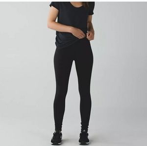 Lululemon high rise Wunder Under 28 inch